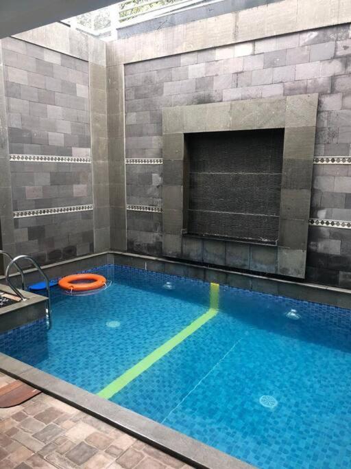 Schones Haus Private Pool & Netflix By Grorental Bandung Eksteriør bilde